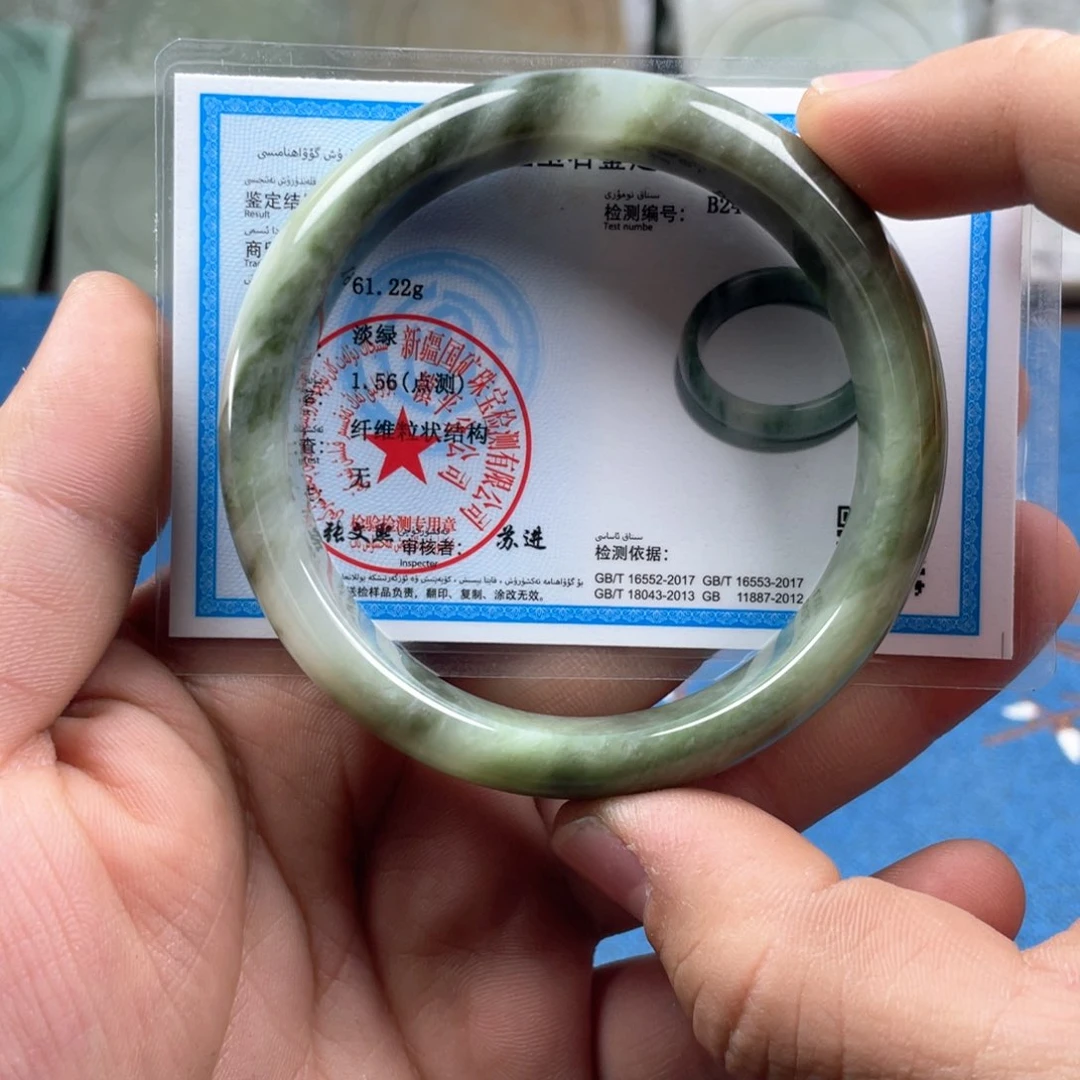 独山玉手镯未镶嵌