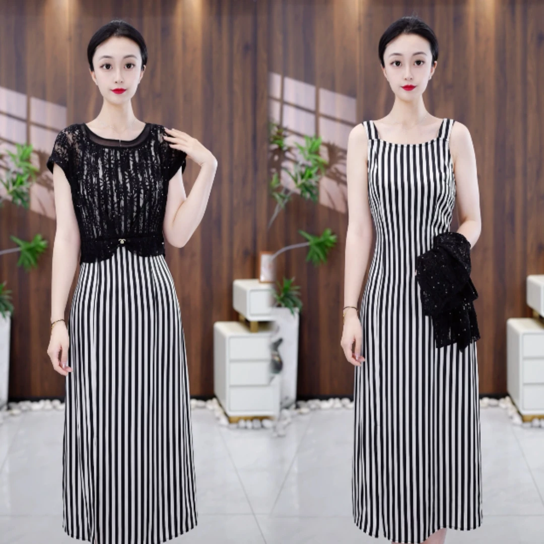 【两件套】夏季轻薄两件套 镂空蕾丝上衣+条纹背心裙