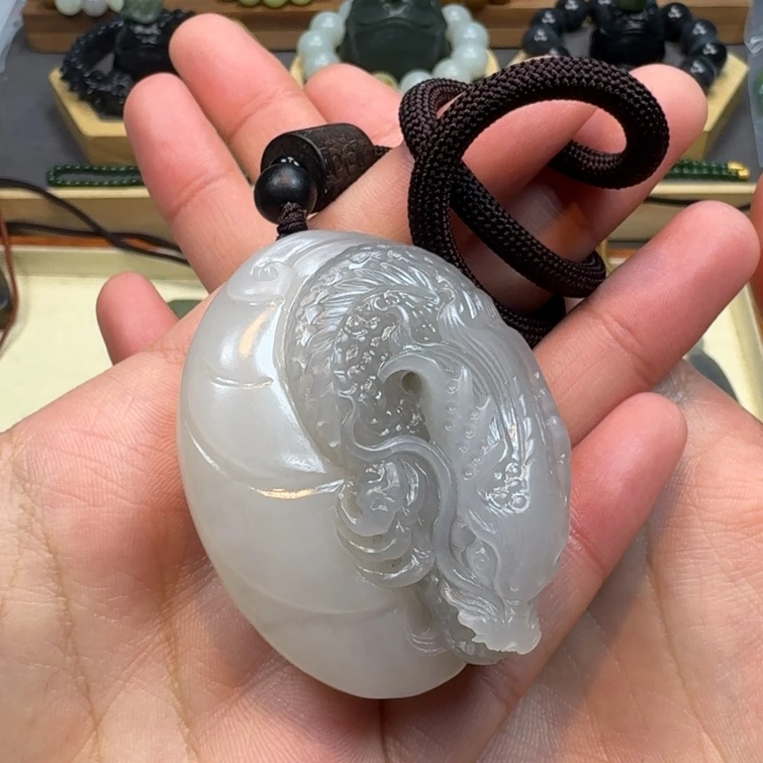 和田玉颈饰未镶嵌