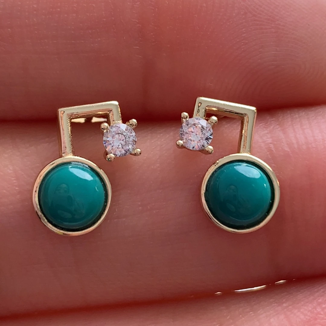 未镶嵌绿松石耳钉