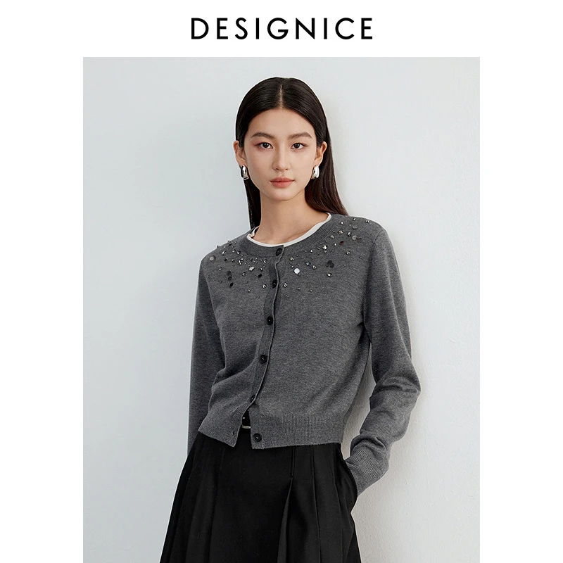 【小余专享】2025春新款气质通勤格雷系灰色开衫圆领针织衫