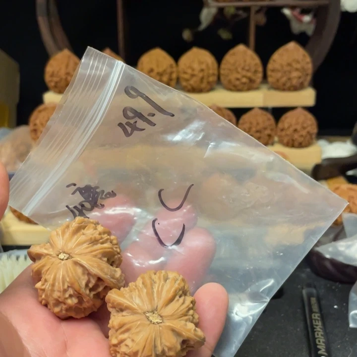 小***c把件文玩核桃磨盘