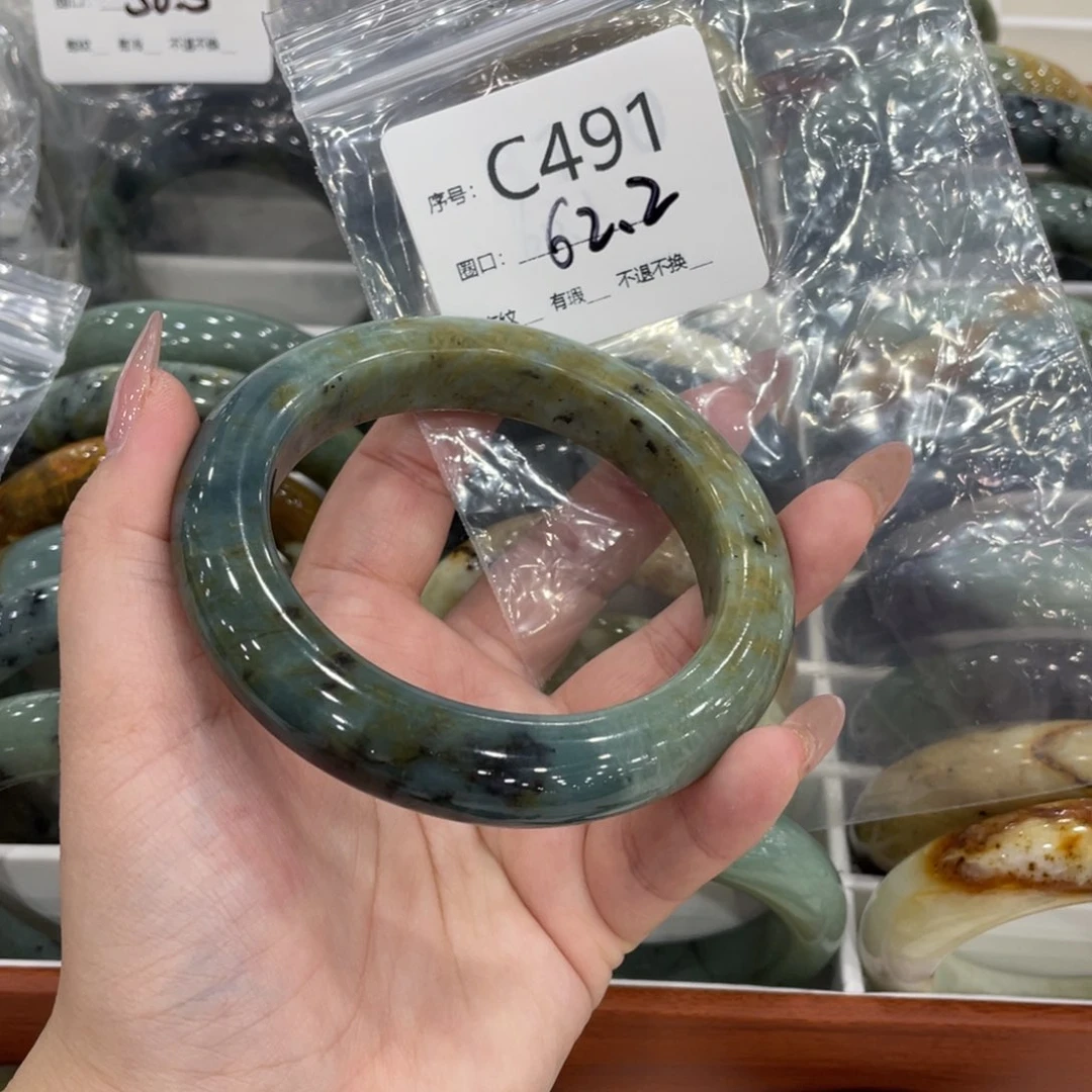 未镶嵌蛇纹石玉手镯