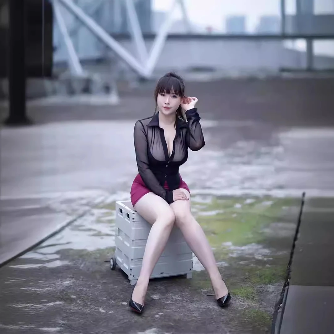 网纱拼接高级通勤OL衬衫欧美高弹大码紧身性感修身女装短款打底衫