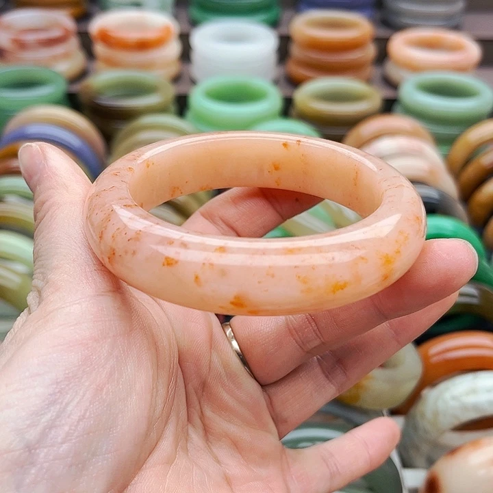 未镶嵌手镯（圆镯）石英质玉Y*J