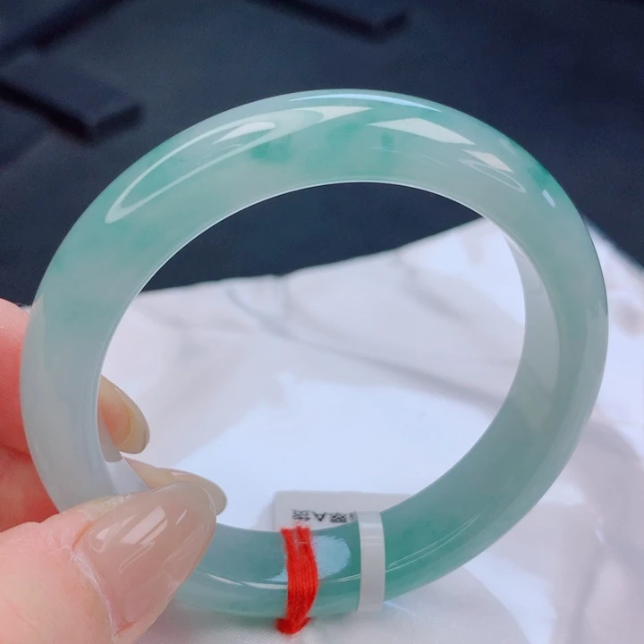 翡翠未镶嵌手镯55圈口