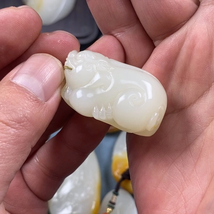 和田玉吊坠(不含链)未镶嵌用****顺