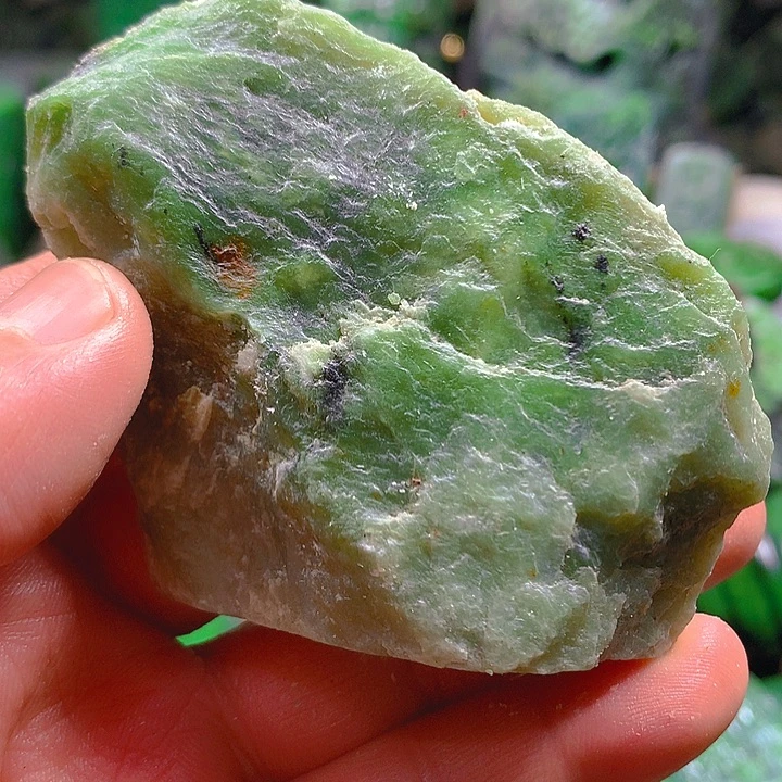 和田玉（碧玉）未镶嵌珠宝奇石