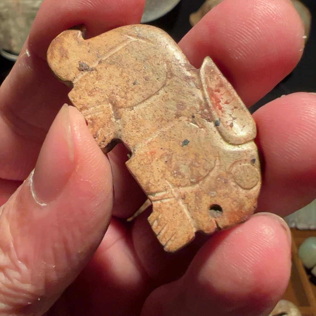 恐***爸和田玉（糖玉）未镶嵌车挂