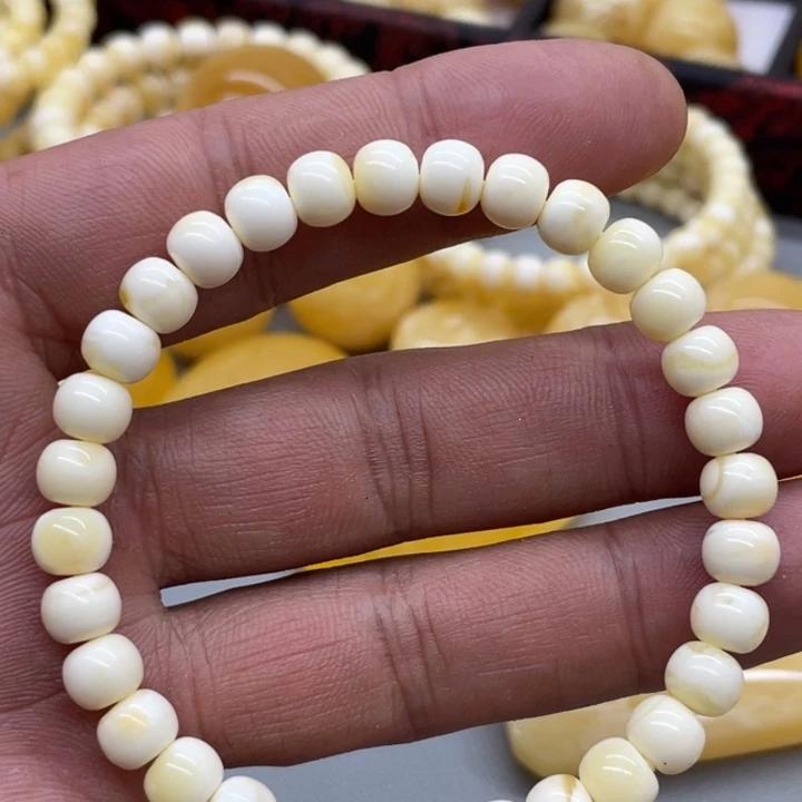 琥珀未镶嵌裸石手串