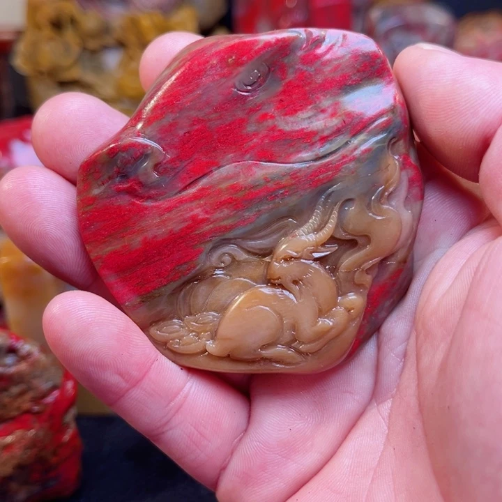 昌化石昌化鸡血石