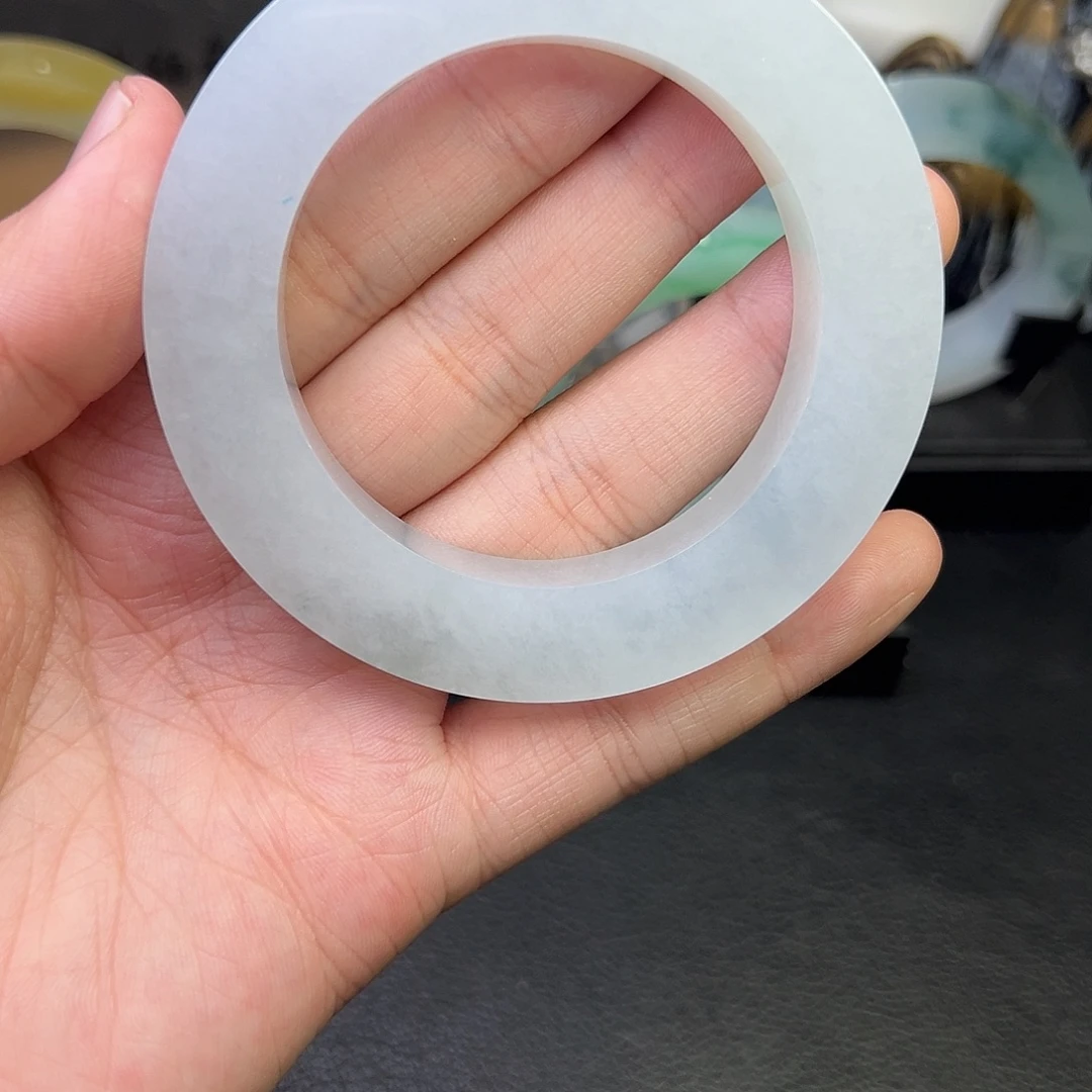 马***花定制翡翠未镶嵌圆条