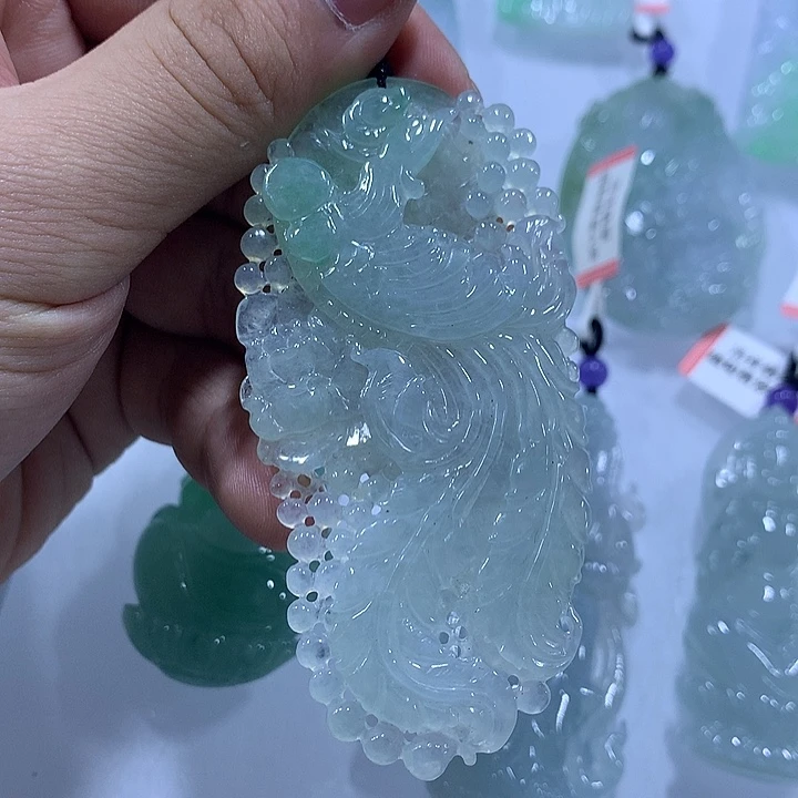 翡翠未镶嵌颈饰天然翡翠A货吊坠