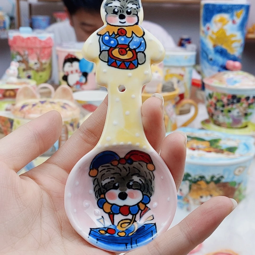 瓷片董董文创手绘陶瓷