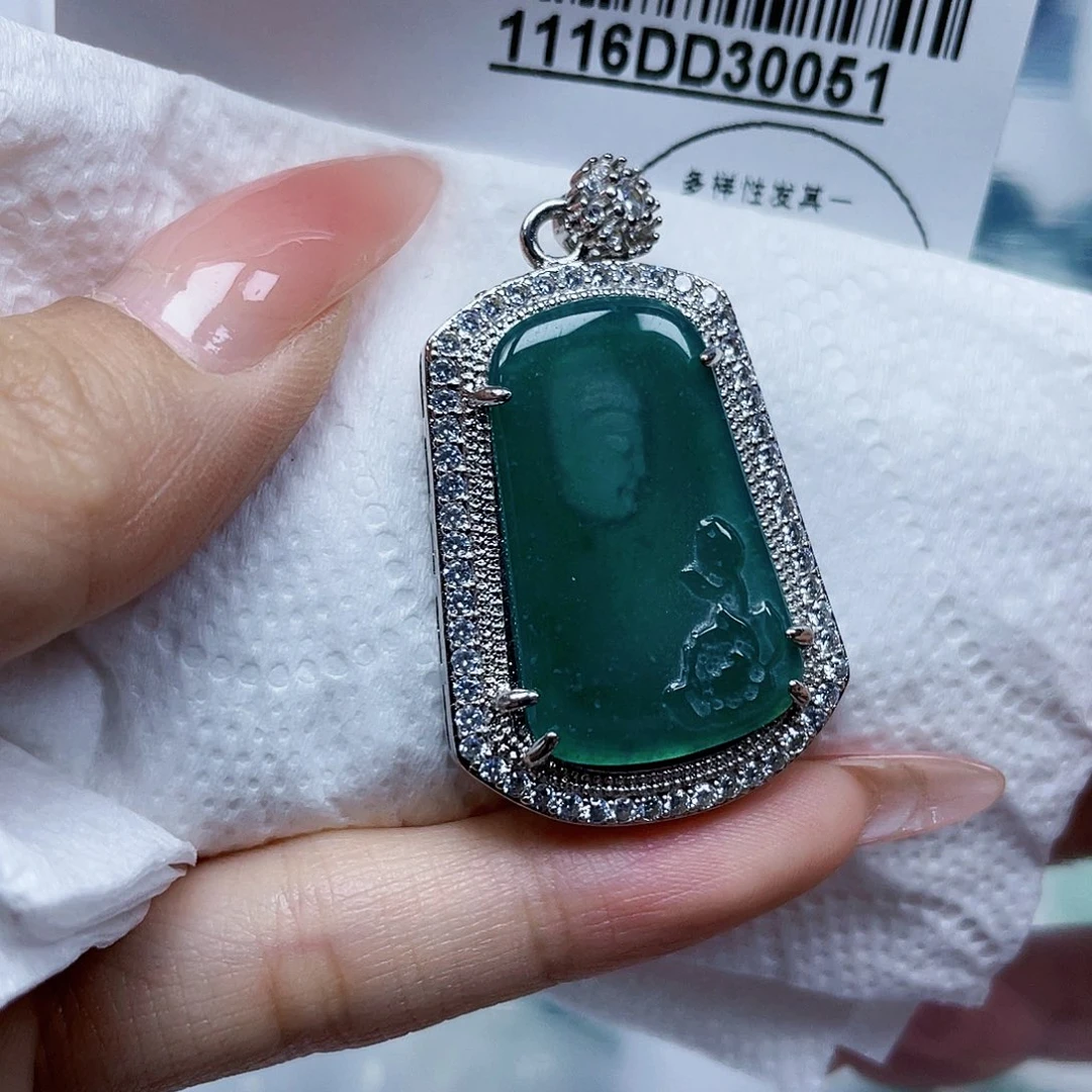 吊坠(不含链)未镶嵌翡翠