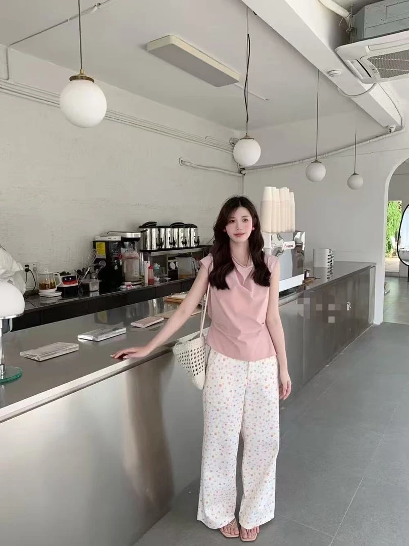 夏季减龄时尚针织高领飞袖蝴蝶结短袖碎花阔腿裤女装