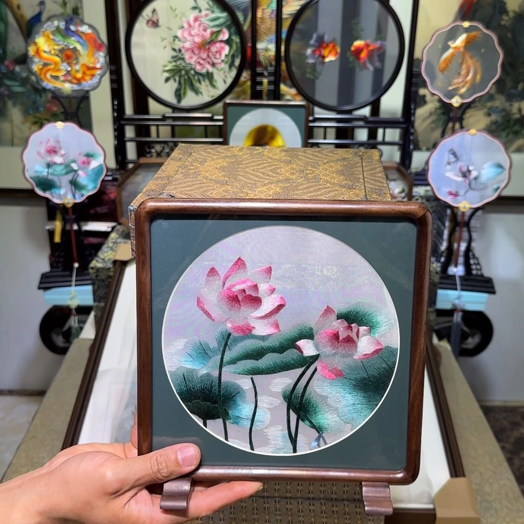 刺绣刺绣工艺精湛