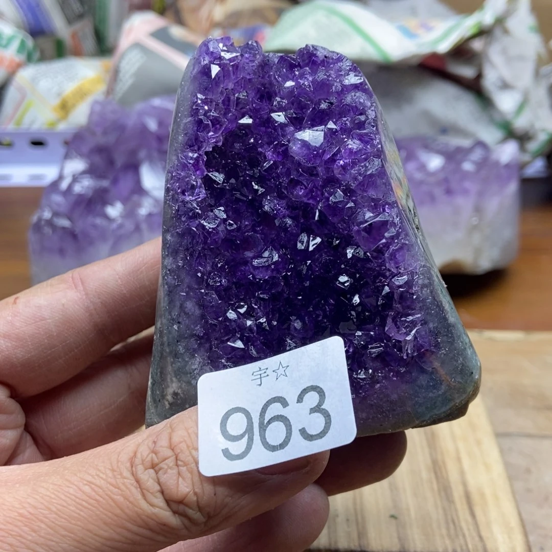 紫晶天然水晶摆件未镶嵌