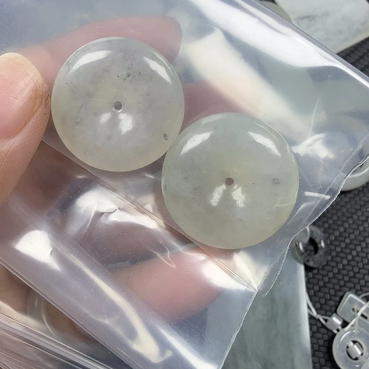 临***霁颈饰未镶嵌翡翠天然缅甸A货翡翠