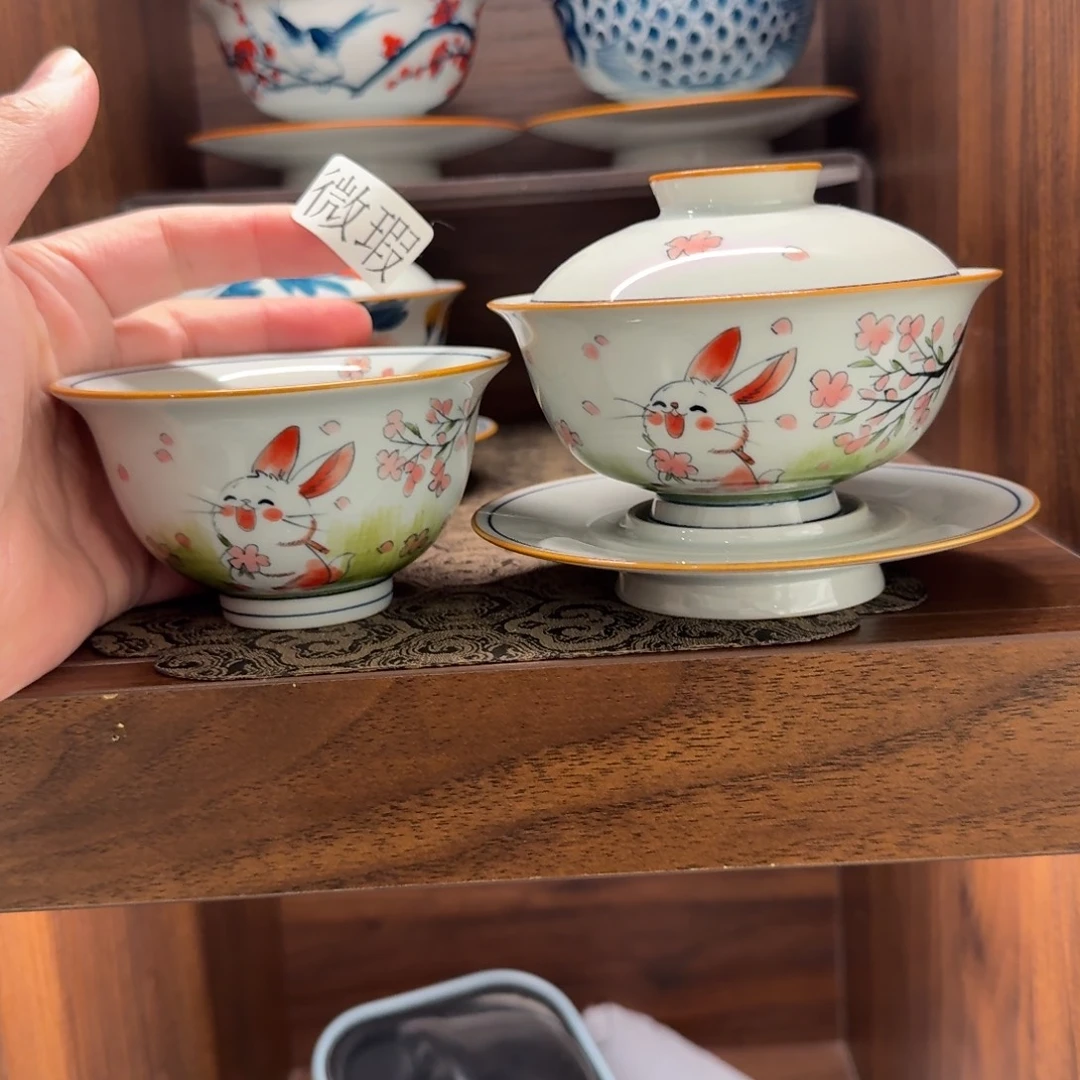 釉下手绘茶具微瑕