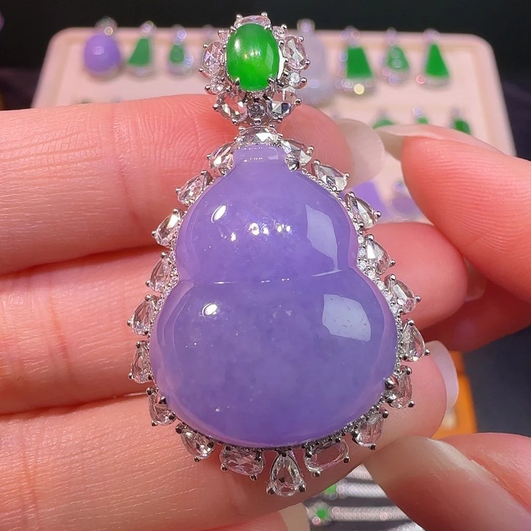 翡翠18K金镶嵌戒指