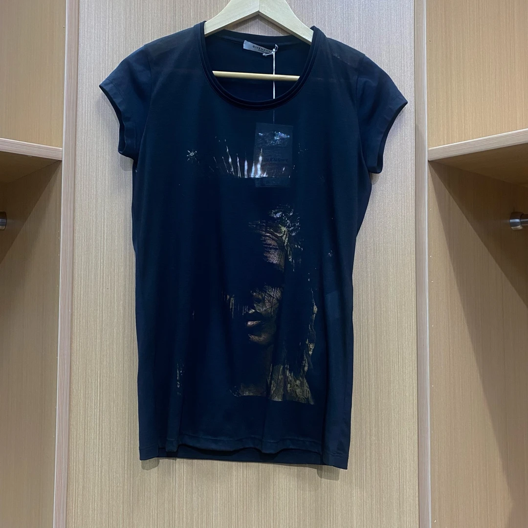 99新 Givenchy/纪梵希 14纪梵希黑色印花短袖I1993尺码：s