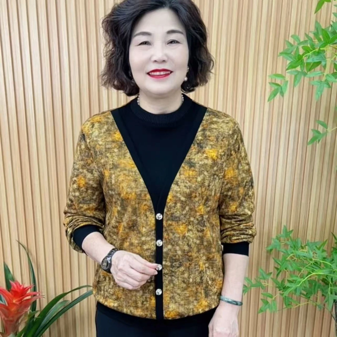 常规款圆领厚款休闲风中老年女装洋气拼接长袖秋季V822-3