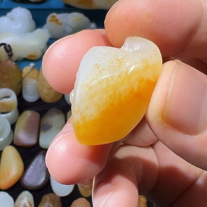 和田玉未镶嵌吊坠(不含链)