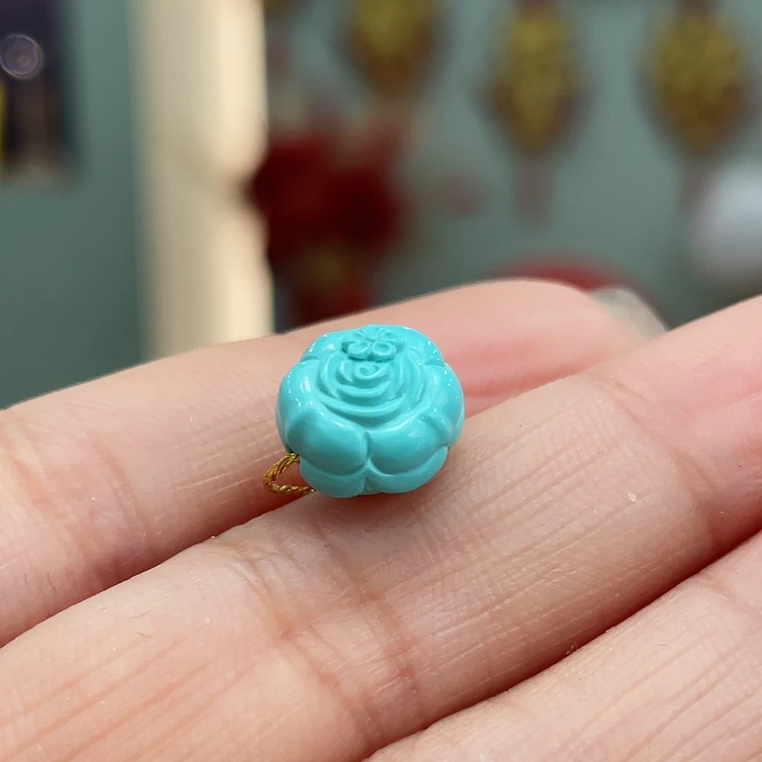 绿松石颈饰未镶嵌