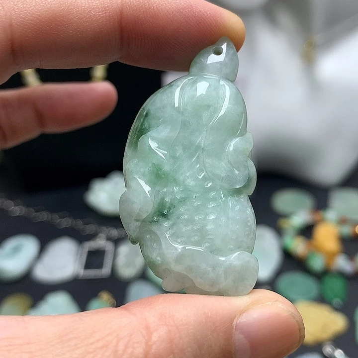 翡翠未镶嵌颈饰天然A货翡翠