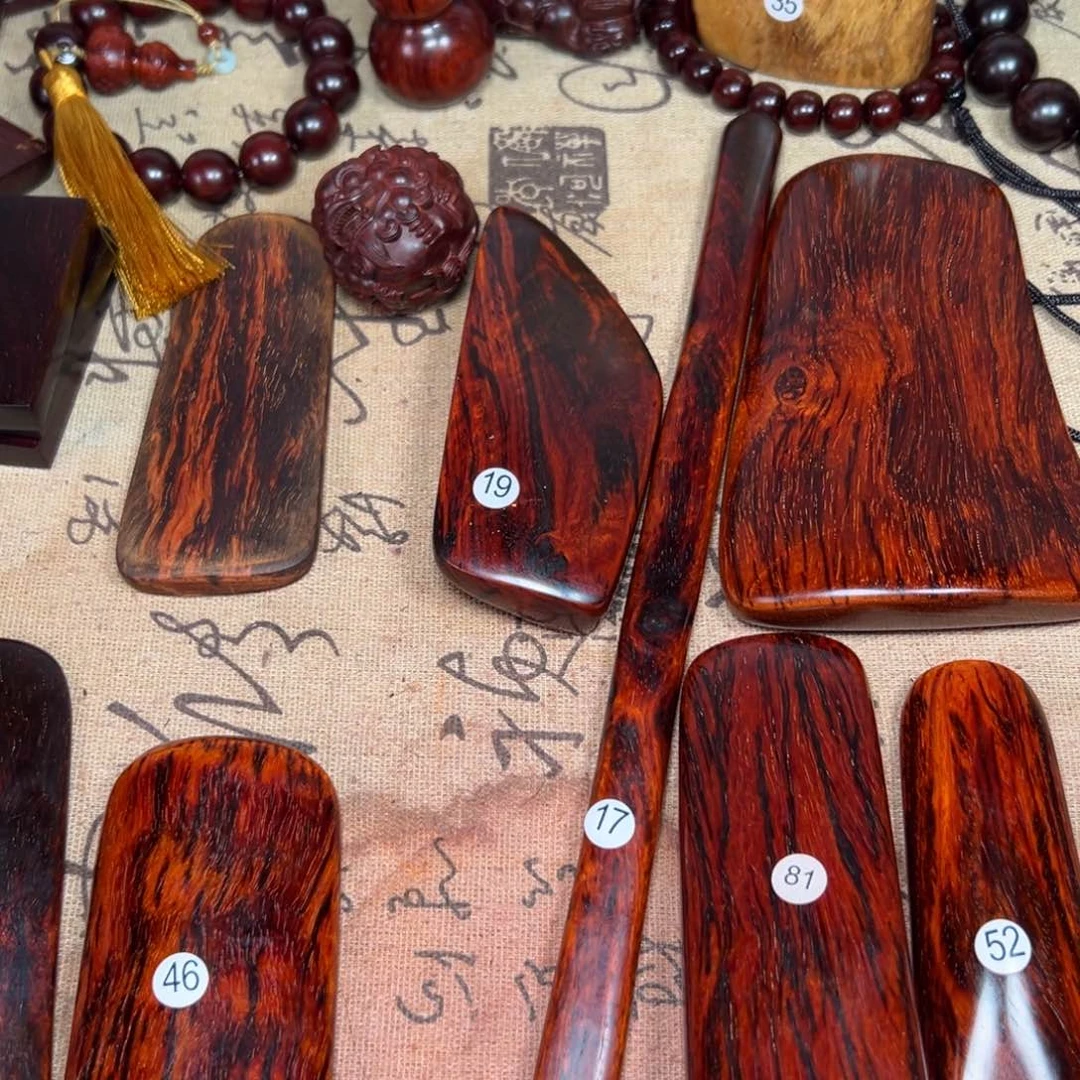 檀香紫檀（小叶紫檀）空**也