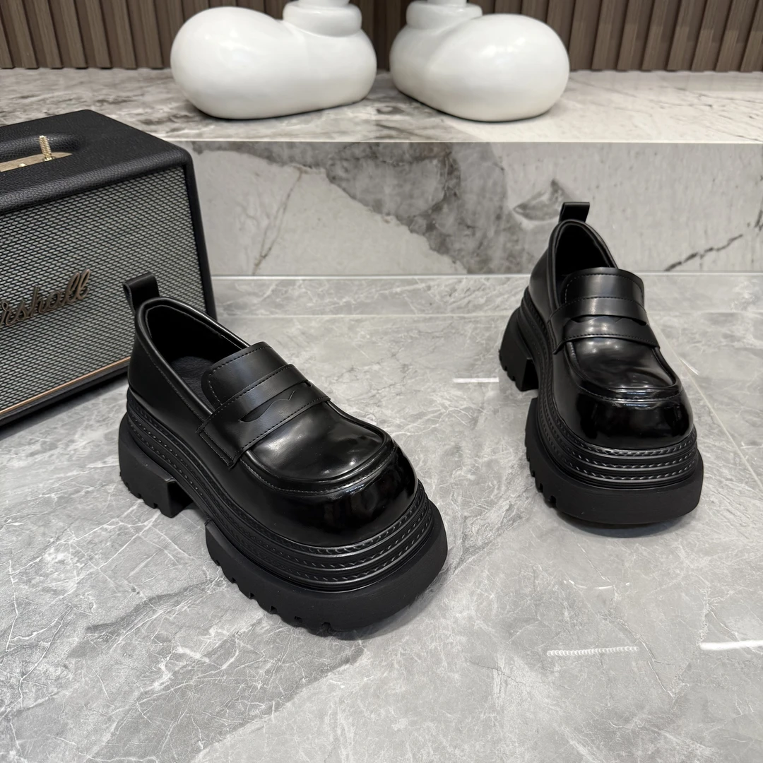 女士春季新款乐福鞋百搭时尚黑色复古厚底英伦风学院休闲高订女鞋