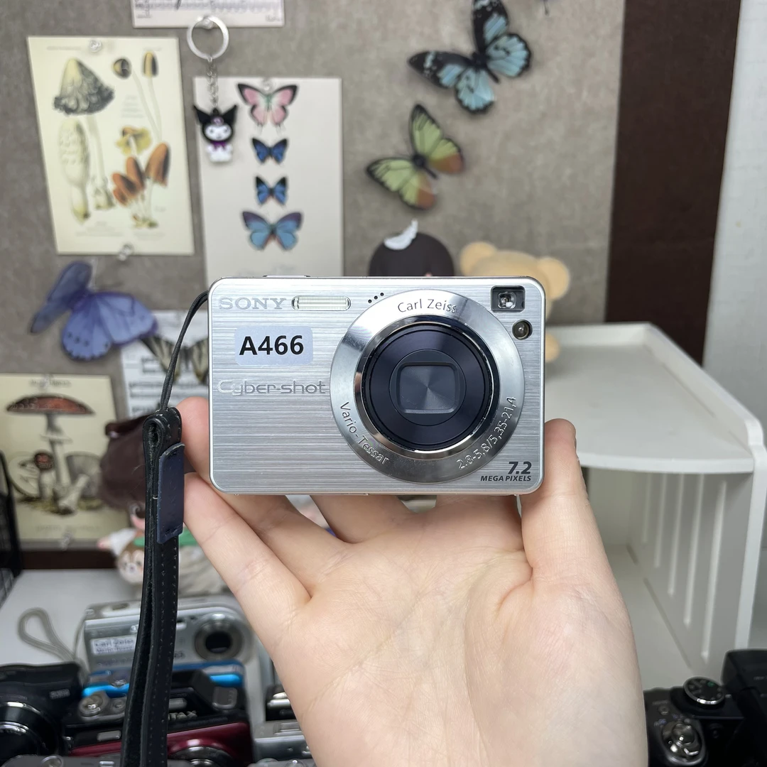 95新 Sony/索尼 索尼w110精品机鲜明冷白有质感功能正常配件齐全