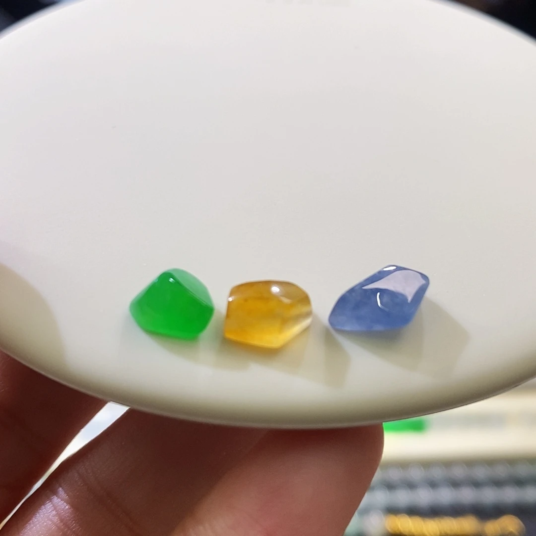 未镶嵌挂件翡翠一组随行