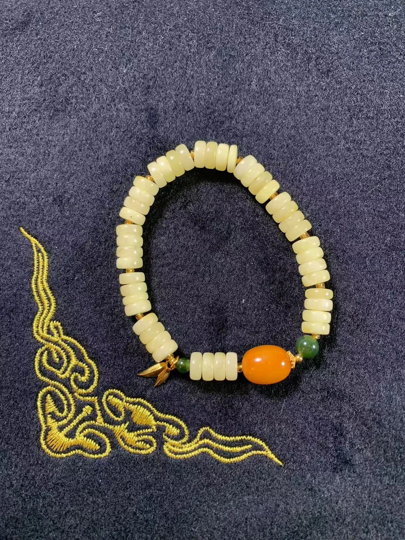 蜜蜡手串设计款蜜蜡手串设计款