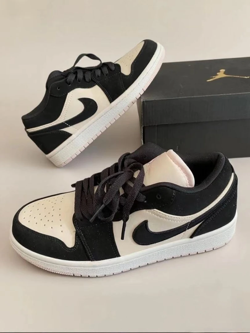 Air Jordan 1 男女款奶茶粉色低帮复古百搭休闲篮球板鞋官方正品