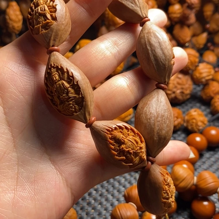 吊坠橄榄核包衣八大菩萨
