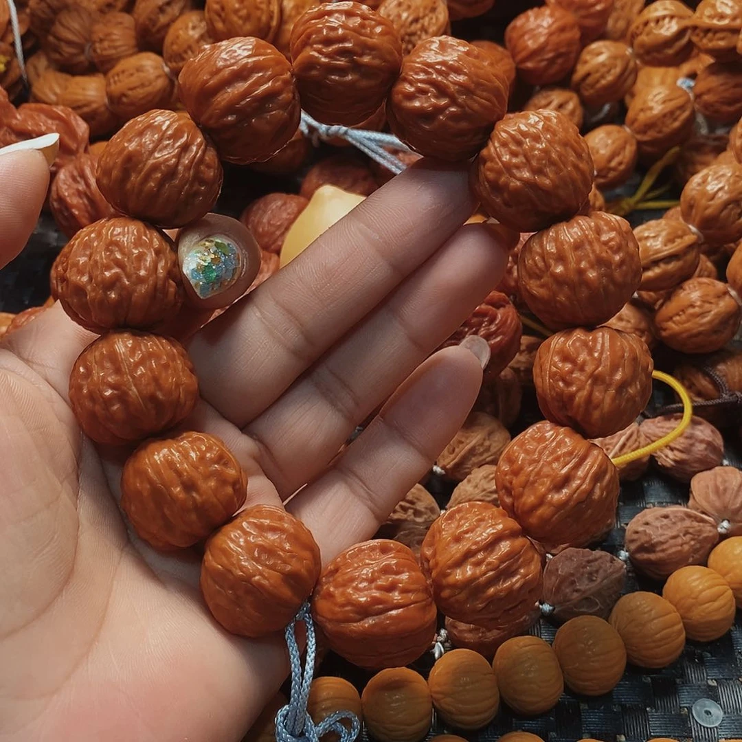 文玩核桃吊坠树王