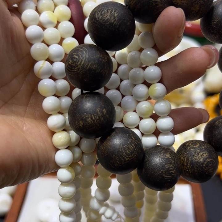 核桃手串/手链0.8/108带黄全品