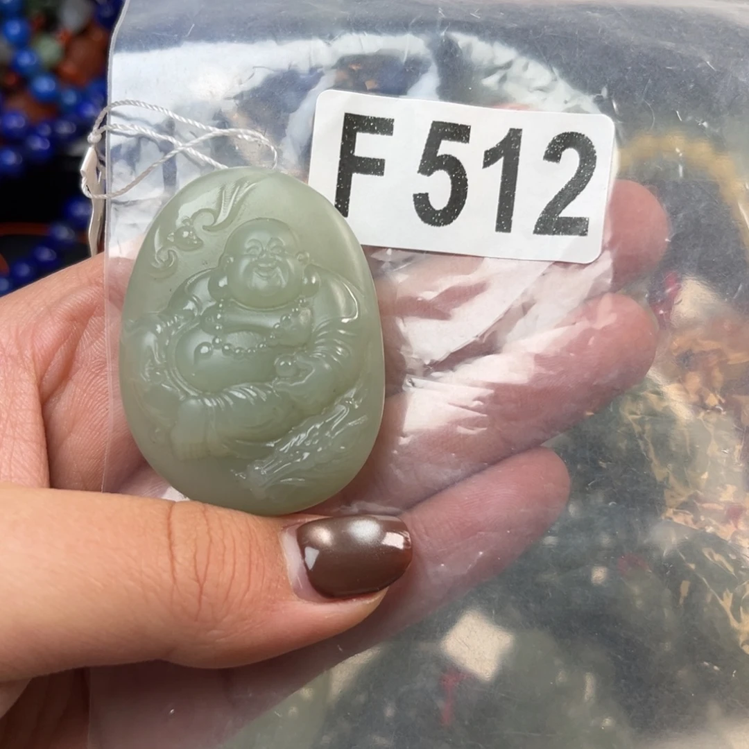 娃***豆和田玉未镶嵌珠宝奇石