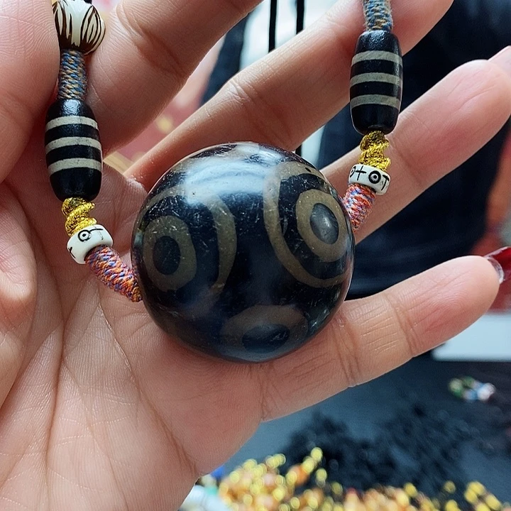 玛瑙/玉髓颈饰合金