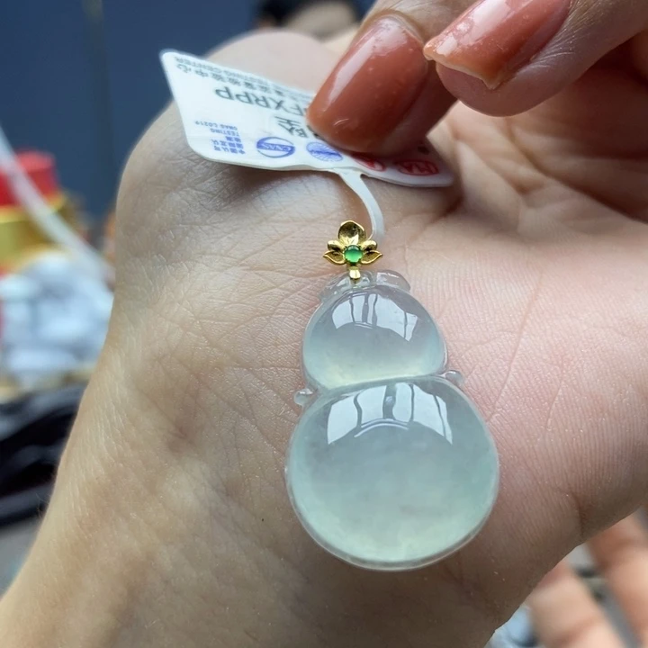 翡翠18K金镶嵌颈饰吊坠37