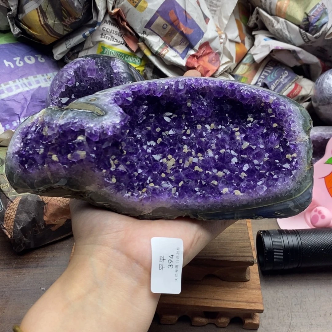 紫晶未镶嵌大型摆件（非配饰）