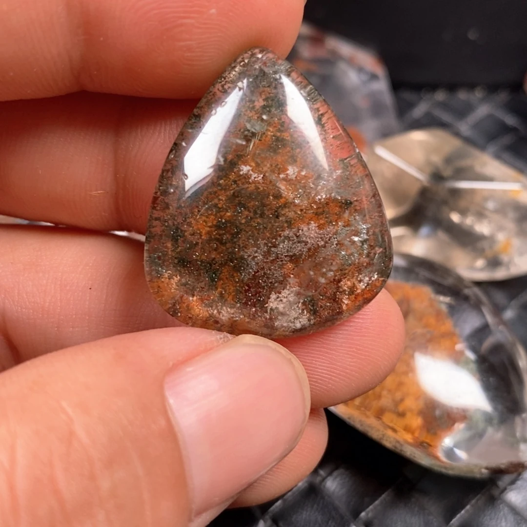 未镶嵌颈饰水晶水晶