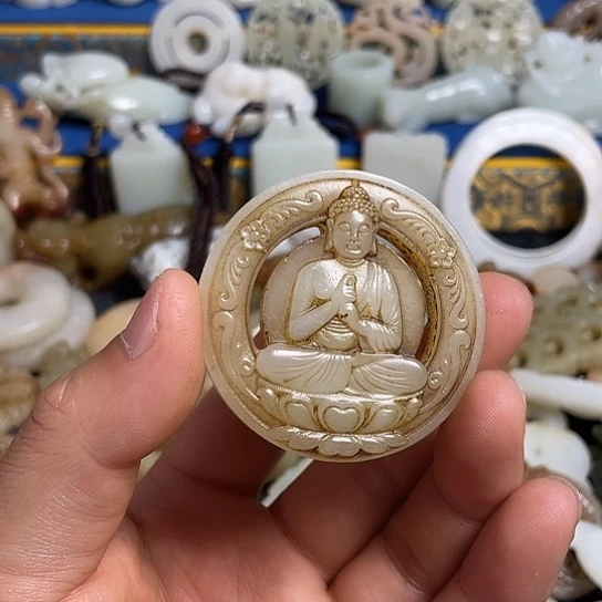 志***合和田玉未镶嵌挂件