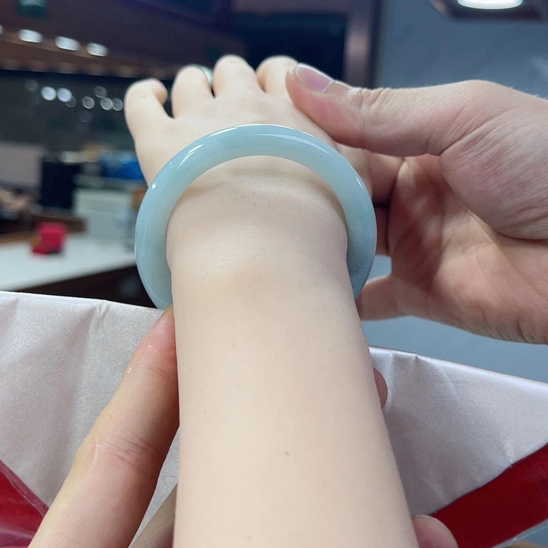 翡翠手镯未镶嵌纯天然缅甸翡翠a货
