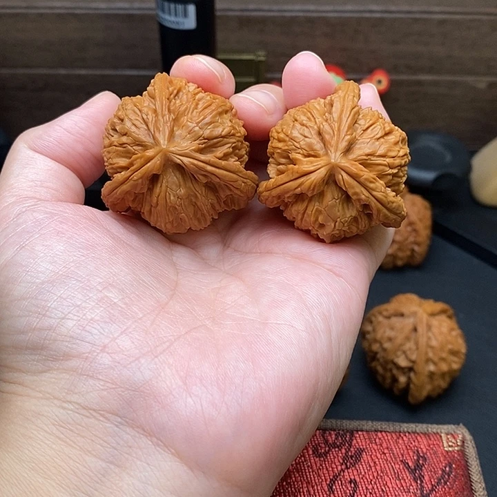 把件文玩核桃白奔