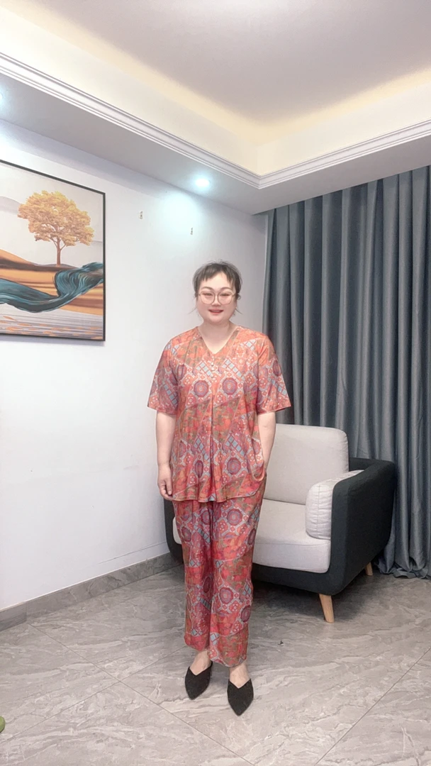 时尚民族风中国风套装碎花舒适宽松V领简约大气妈妈装套装