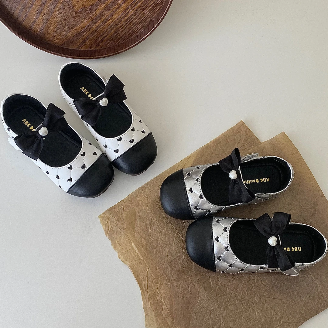 女童公主鞋2025秋季新款小女孩爱心蝴蝶结皮鞋儿童时尚小香风单鞋