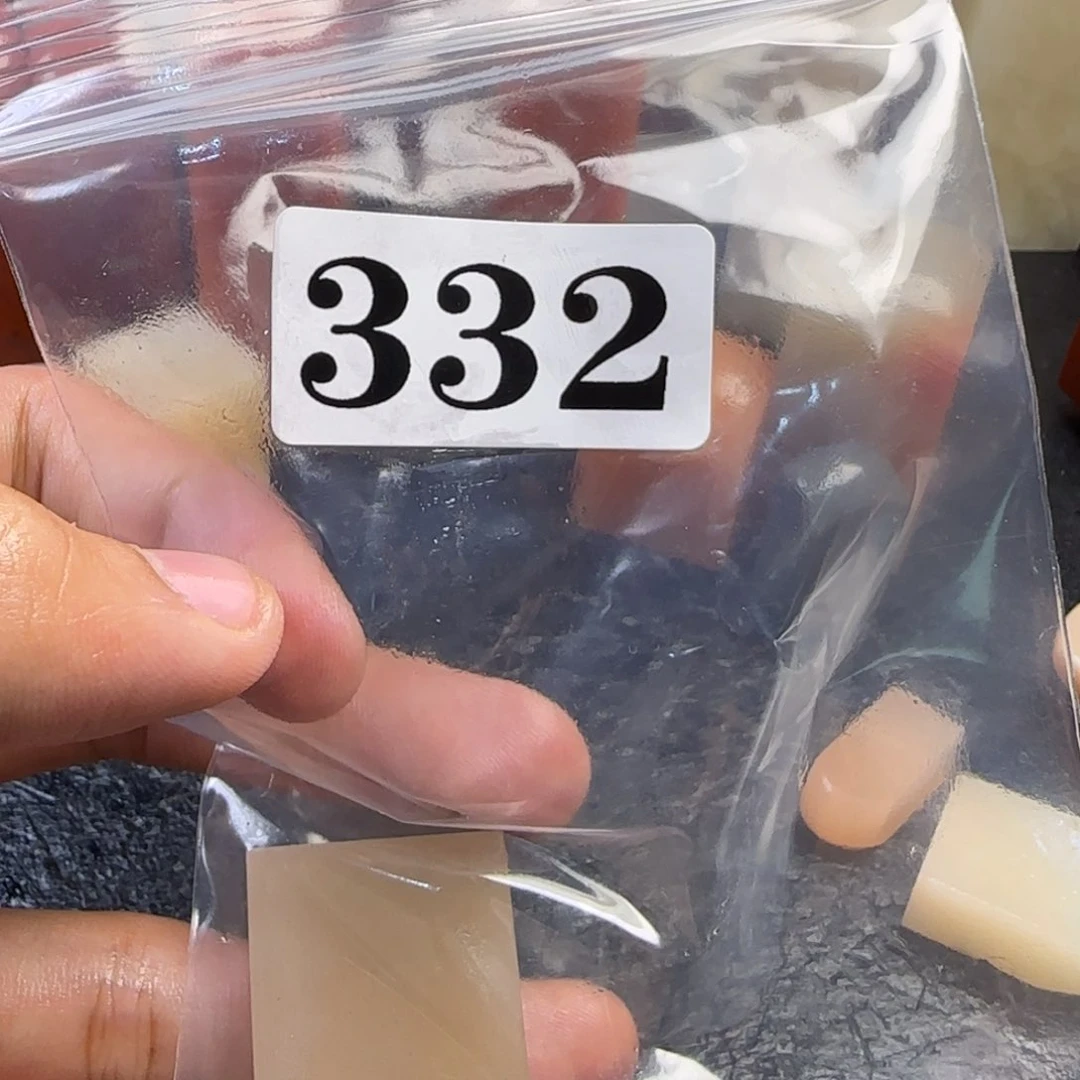 老挝石红***）kkkkkkkkjjn